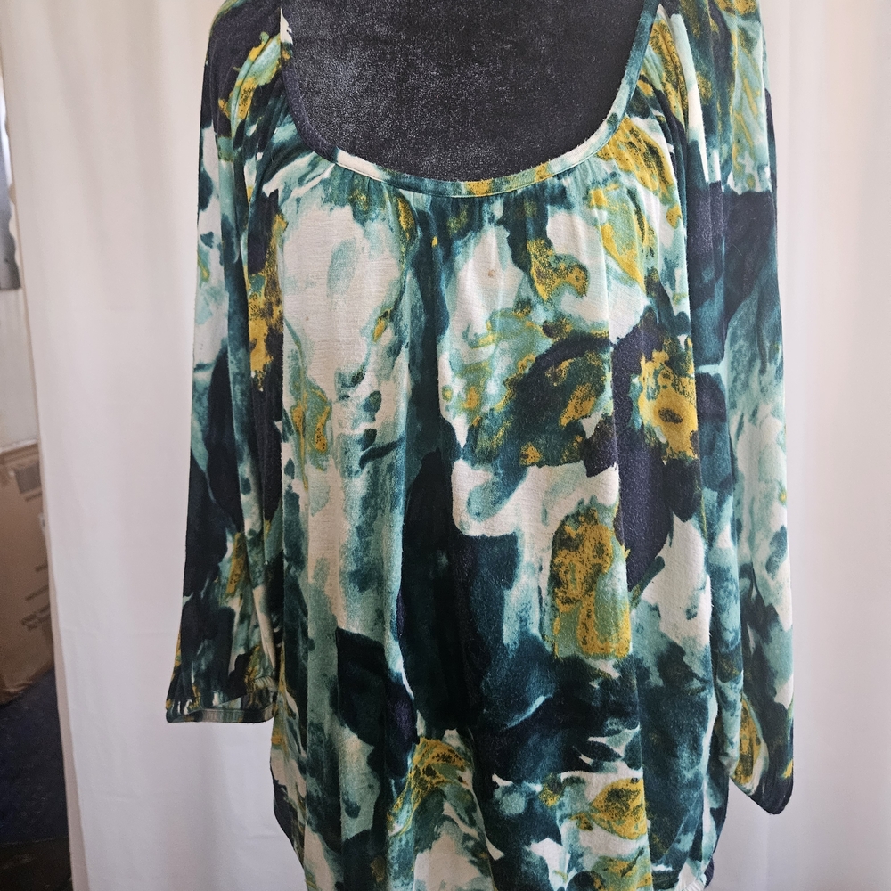 Apt. 9 Green and Yellow Abstract Women's Blouse